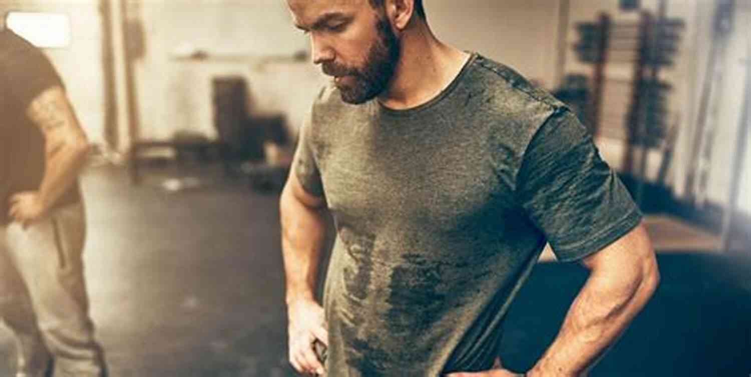 A Sweaty Person Working Out In The Gym Swing ON : An Essential Guide To Fast Fat Loss Lean Muscle A Strong Core And A Delightful Posterior (Kettlebell 1)