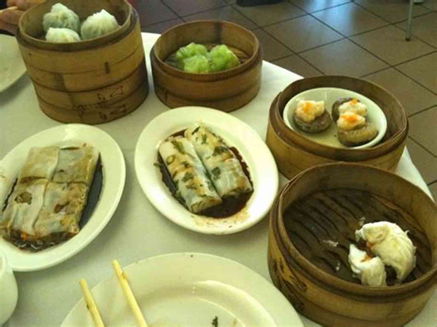Delicious Dim Sum At New York City's Iconic Dim Sum Restaurant The Nom Wah Cookbook: Recipes And Stories From 100 Years At New York City S Iconic Dim Sum Restaurant