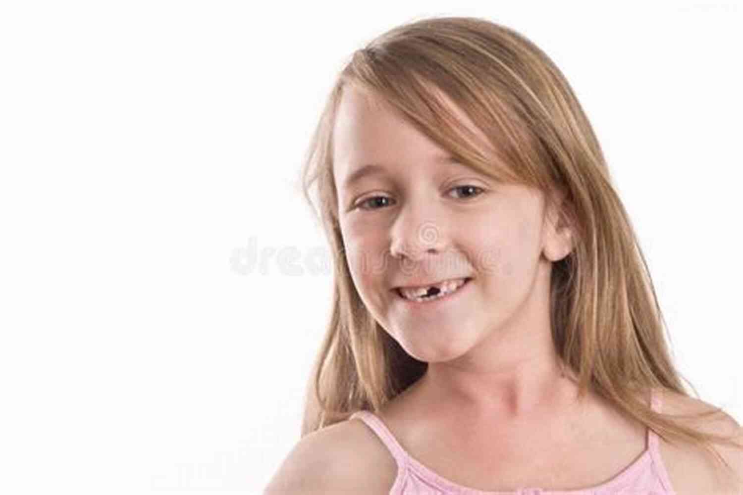 Image Of A Young Girl Smiling, Showing Her Missing Front Tooth Goodbye Ruby (Kindle Single) (The Family Tooth 3)